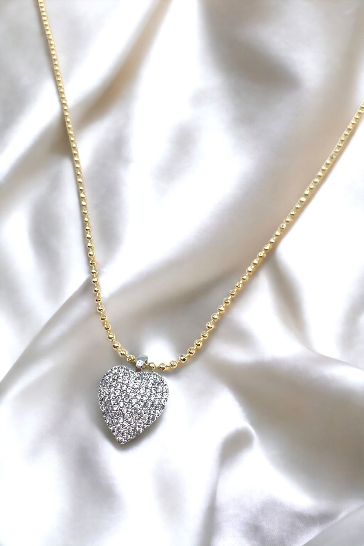 Kadın Zirkon Taşlı Gold Zincir Gümüş Renk Çelik Kalp Şık Kolye