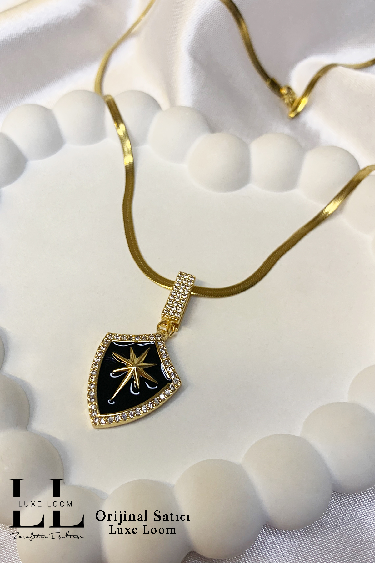 Kadın Gold Siyah Mineli İtalyan Ezme Küçük Kuzey Yıldızı Kolye 002