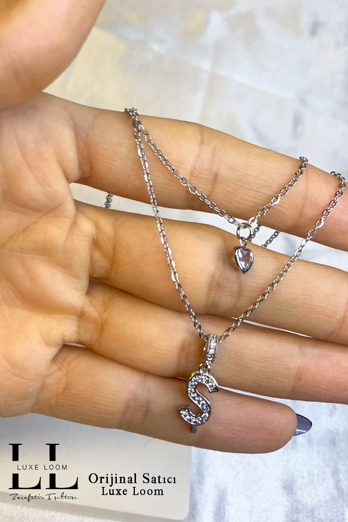 Kadın Kararmayan Çelik Gümüş Renk Zirkon Taşlı Küçük Kalpli Ş Harfli Çift Katman Kolye 006