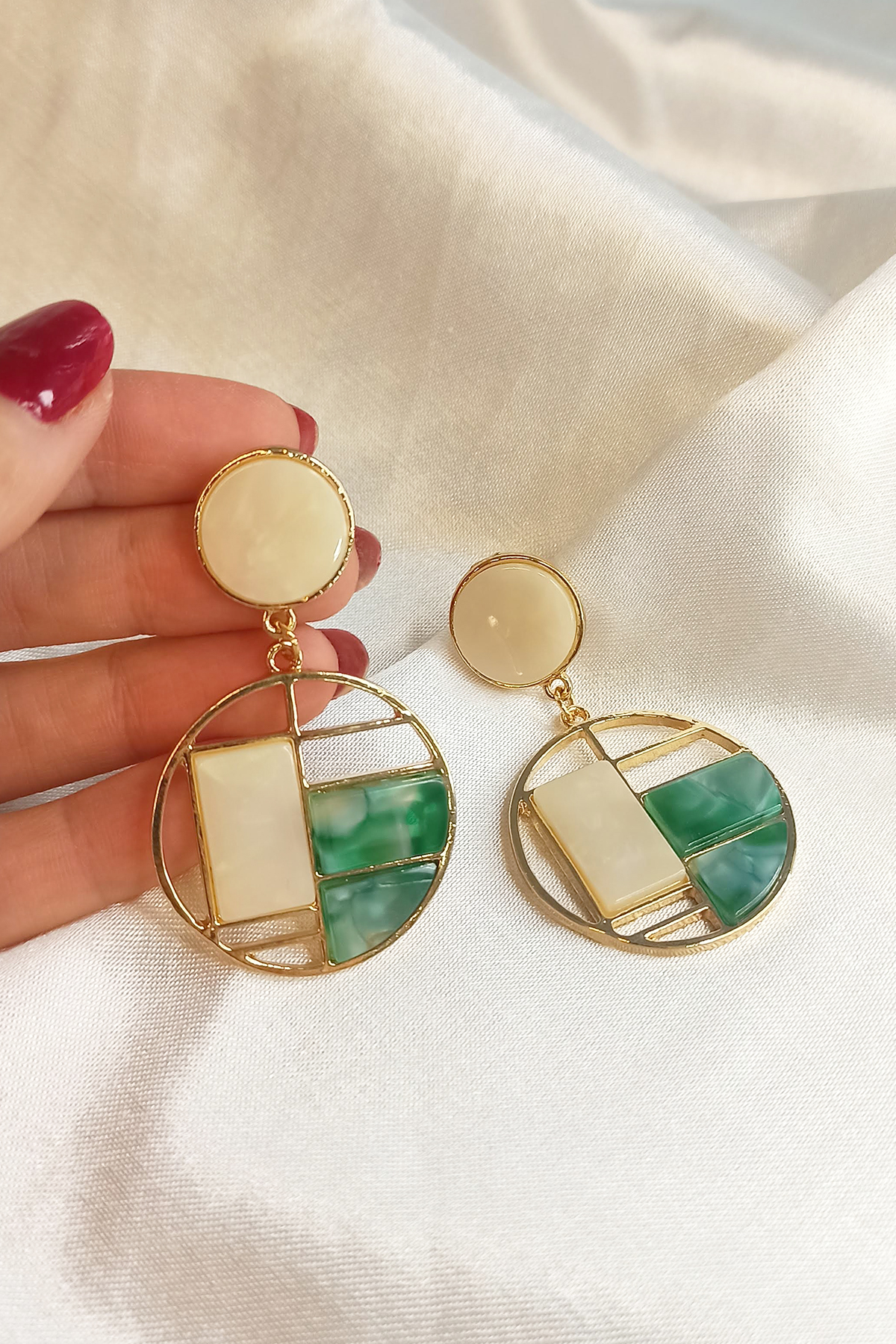 Kadın Yeşil Sedef Desenli Geometrik Küpe