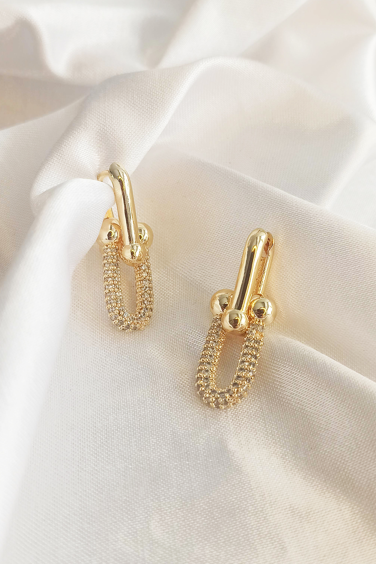 Kadın Zirkon Taşlı Gold Renk Ataş  Model Küpe 007