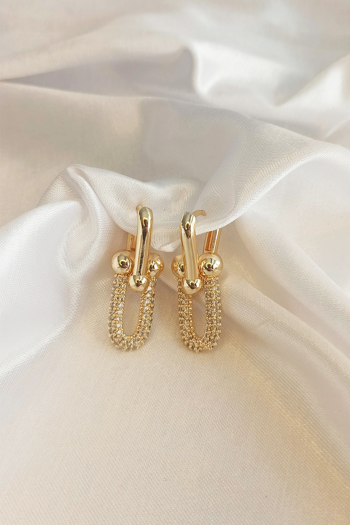 Kadın Zirkon Taşlı Gold Renk Ataş  Model Küpe 007