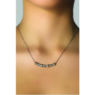 Kadın Gümüş Renkli Yarım Kristal Taşlı X Modelli Şık Çelik Kolye