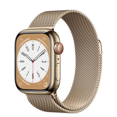 Apple Watch Series 8 Altın Rengi Paslanmaz Çelik Kasa ve Milano Loop
