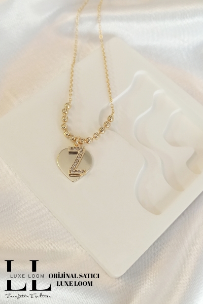Kadın Gold Zirkon Taşlı Kalp Üstüne Z Harfli Çift Katman Kolye 006