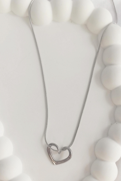 Kadın Gümüş Renk İçi Boş Çelik Kalp Kolye