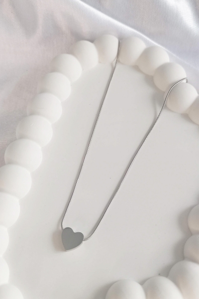 Kadın Gümüş Renk Minimal Kalın Kalpli Çelik Kolye